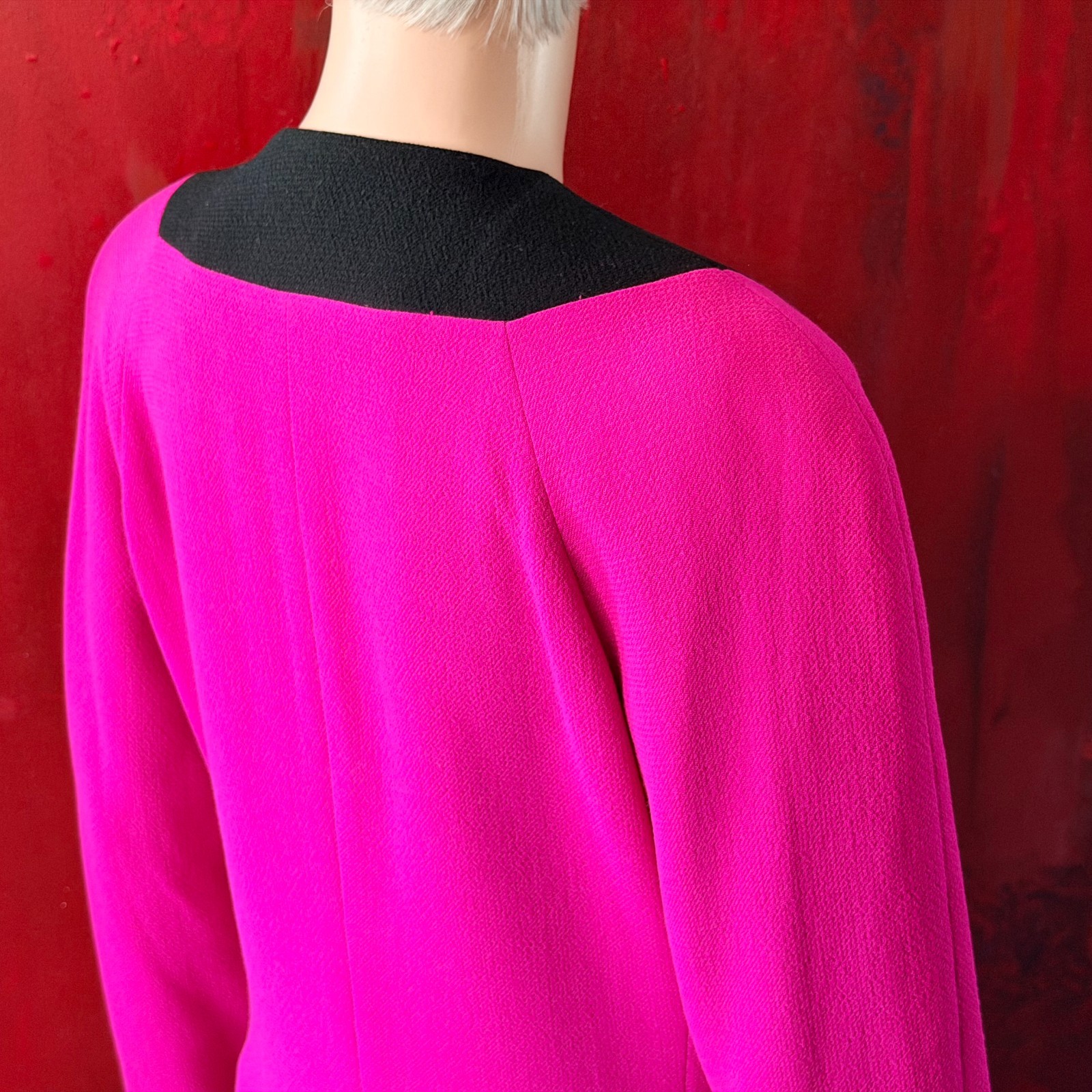 GIANNI VERSACE fuchsia wool blazer size 42 from F/W 1991/92