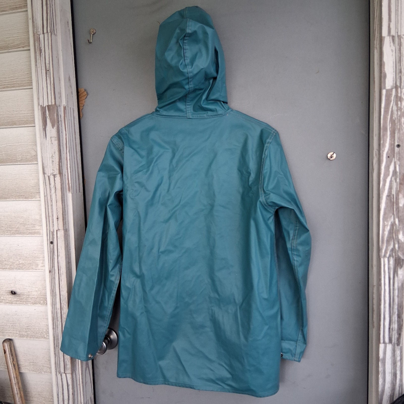 Vintage 90s Rain Slicker Teal Whale Print Fisherman Chrome Snaps EVC M
