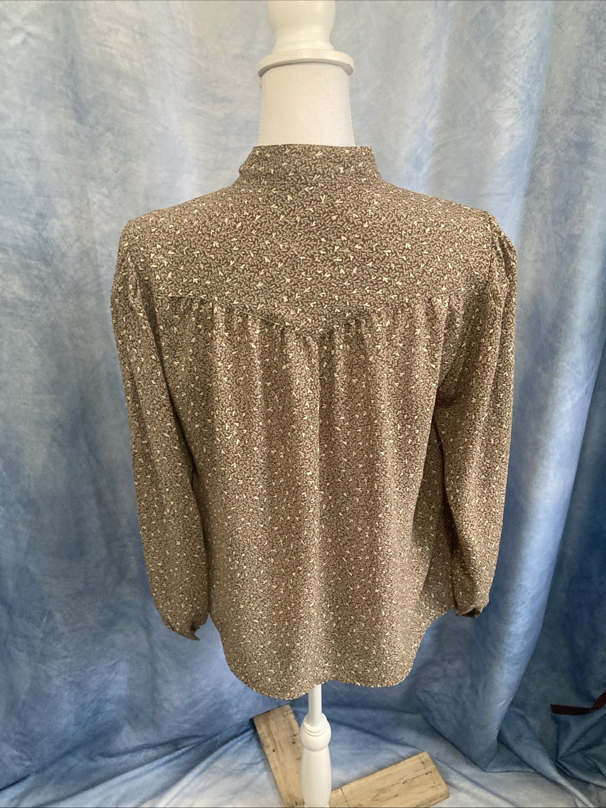 Vintage 1980s Brown Floral Leaf Blouse Sheer Boxy Secretary Poly Chiffon S/M EUC
