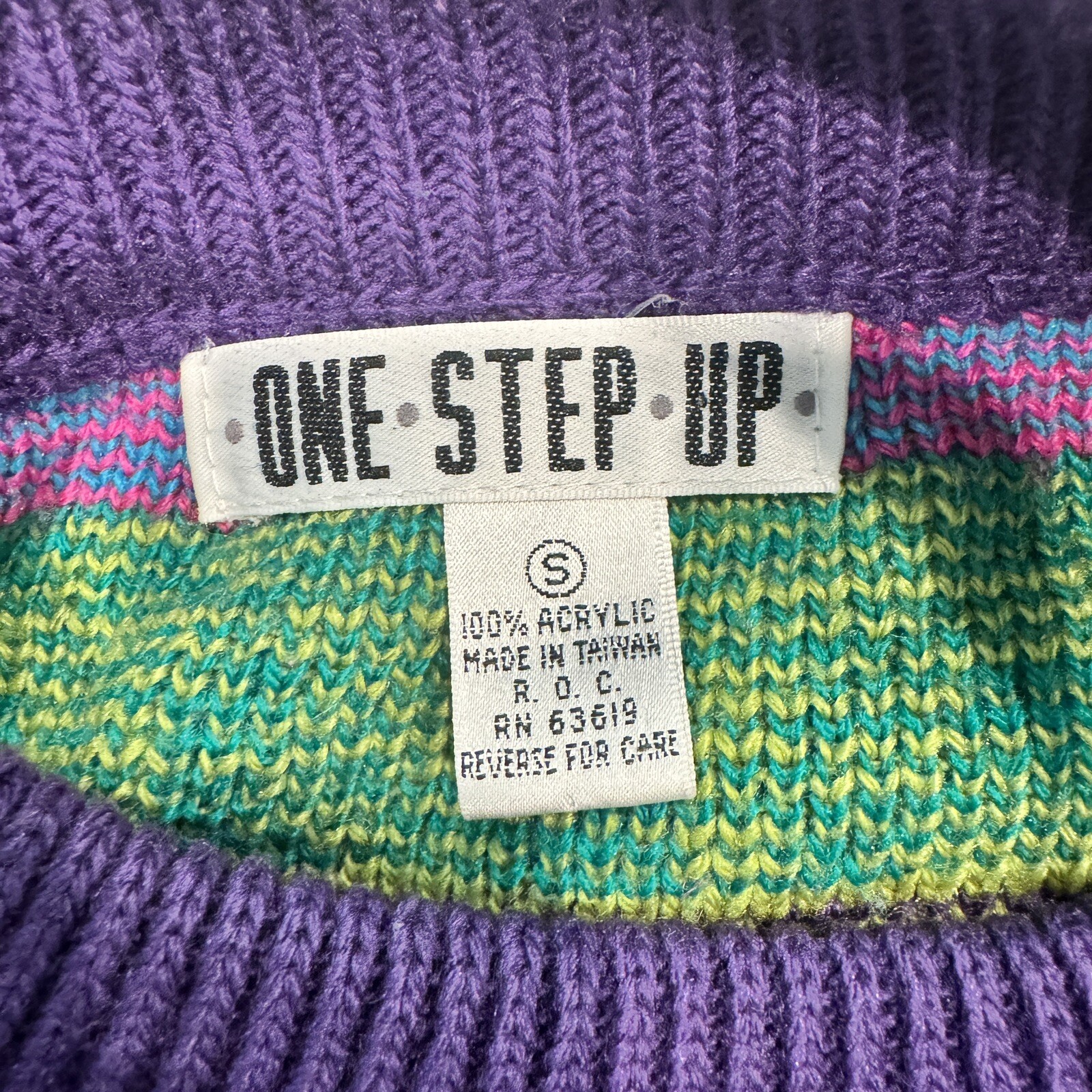 Women’s Vtg Retro Pull Over Sweater Size Medium 80s 90s Colorful Retro Rainbow