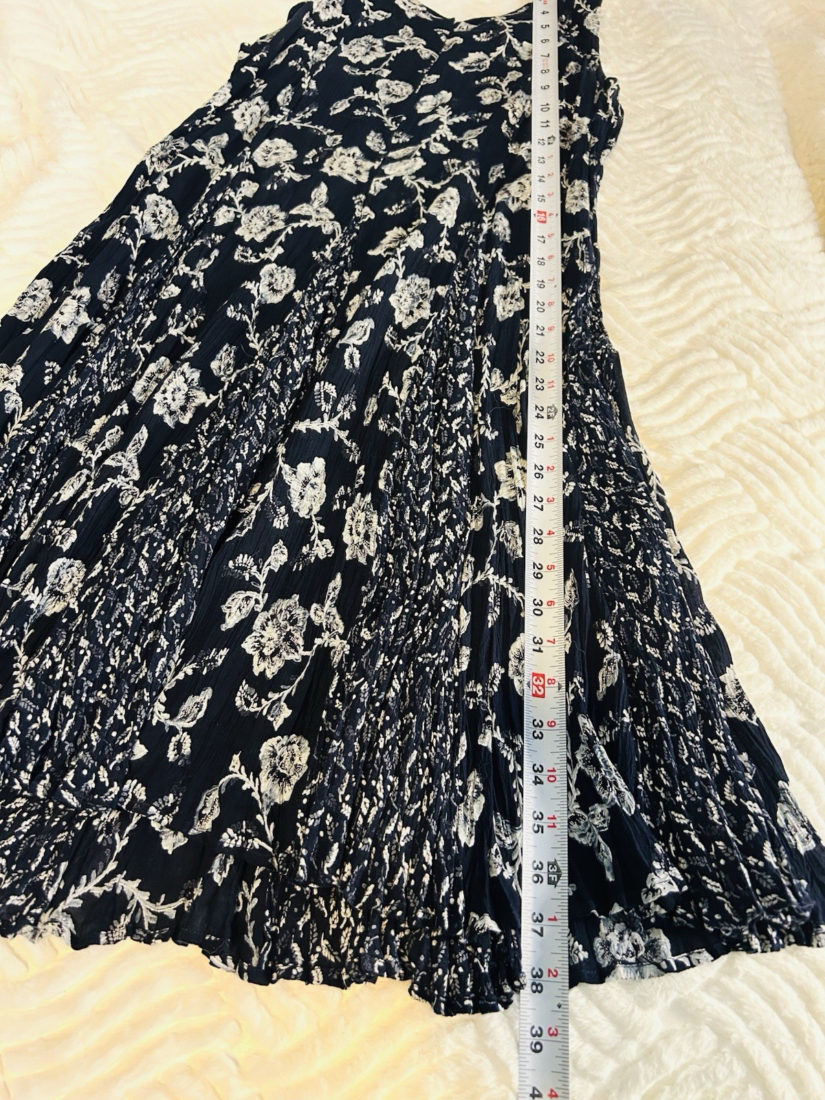Starina Vintage Floral Dress Navy White Floral Godets Cottagecore Size Medium