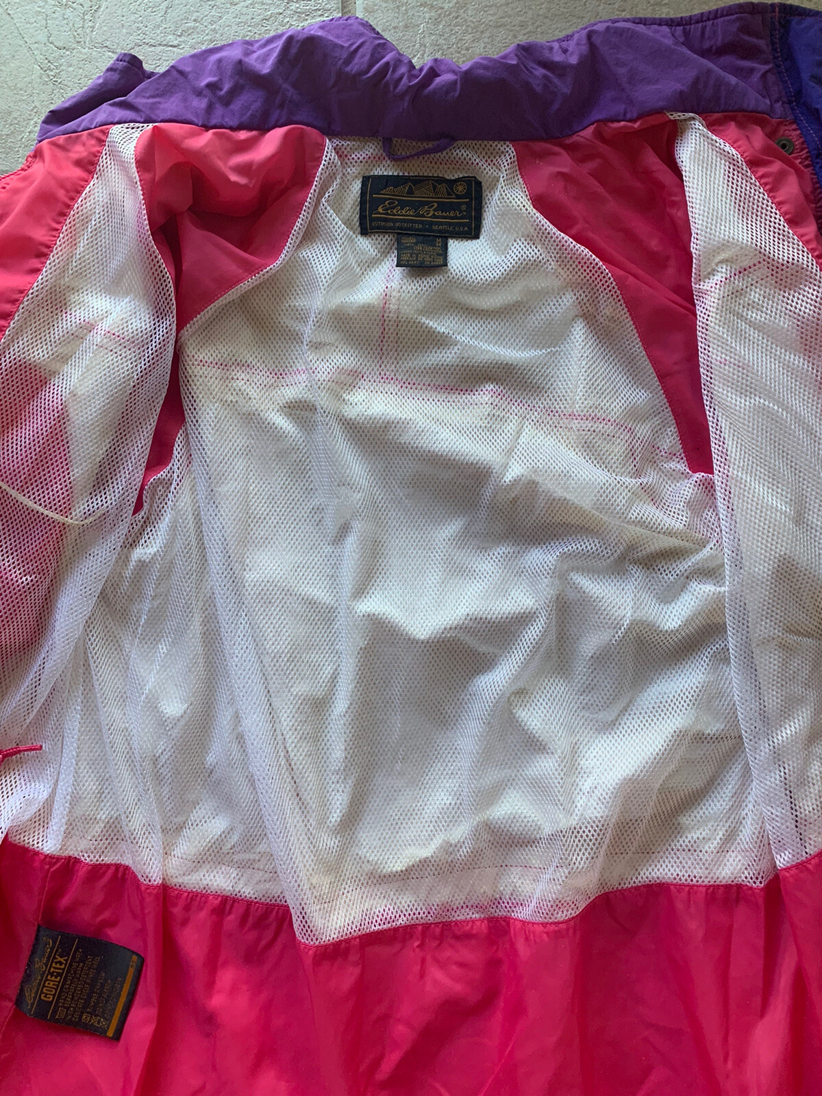 VINTAGE Eddie Bauer Gortex Jacket Windbreaker Pink Purple Womens Medium