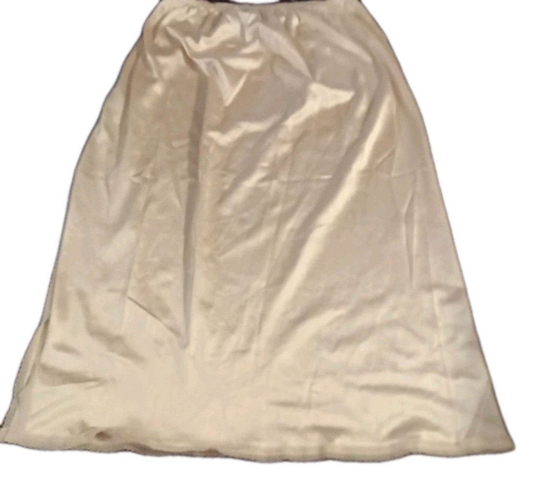 Blush Half Slip For Midi Skirt Sz. Small Beige Side Slit