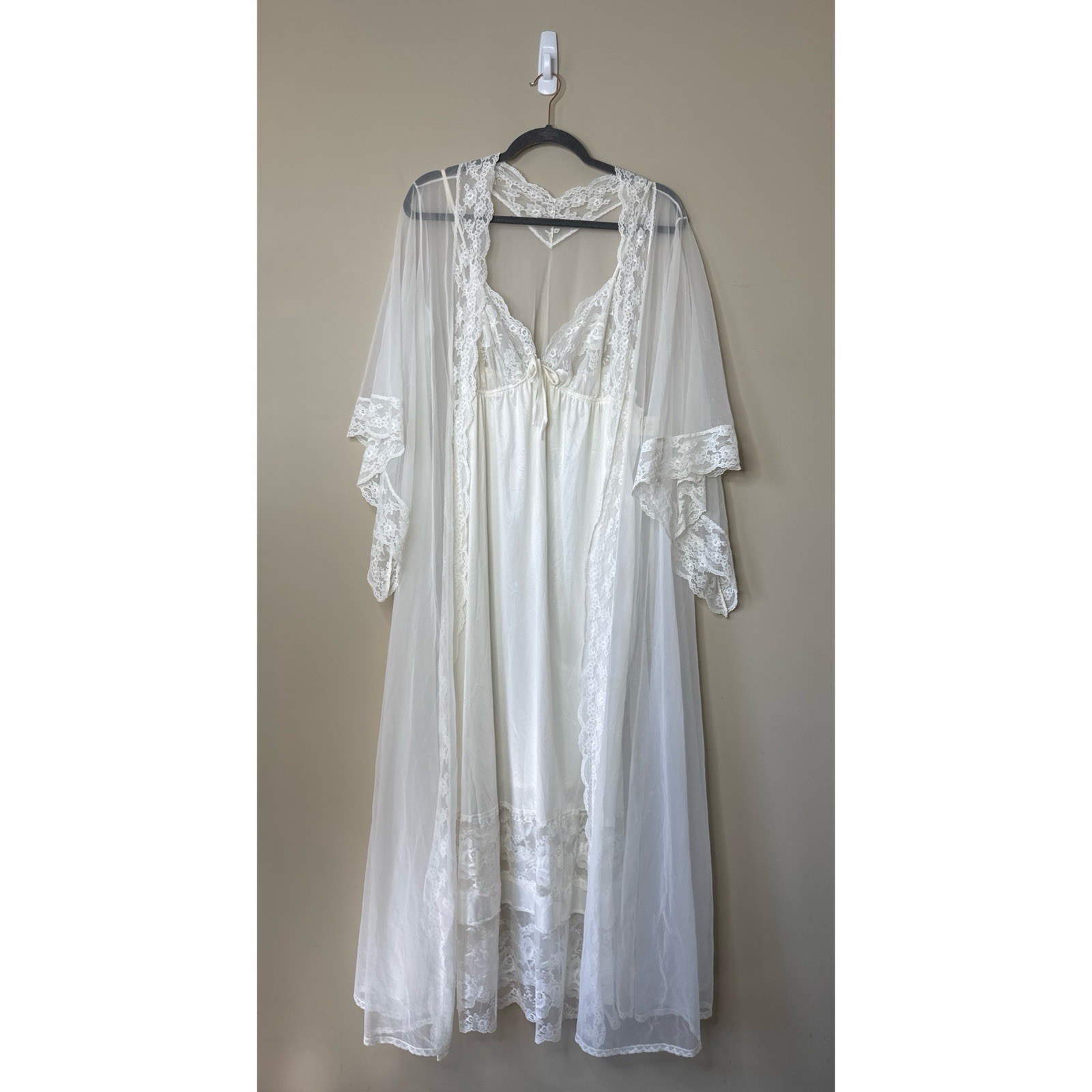 Vintage Miss Elaine Sheer Chiffon Nightgown and Peignoir Robe Set Size Small