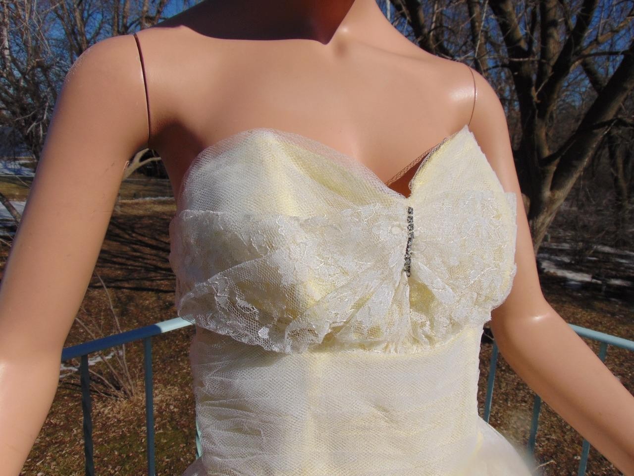 VTG 50s White & Yellow Tulle Chantilly Lace Strapless Prom Dress 24W