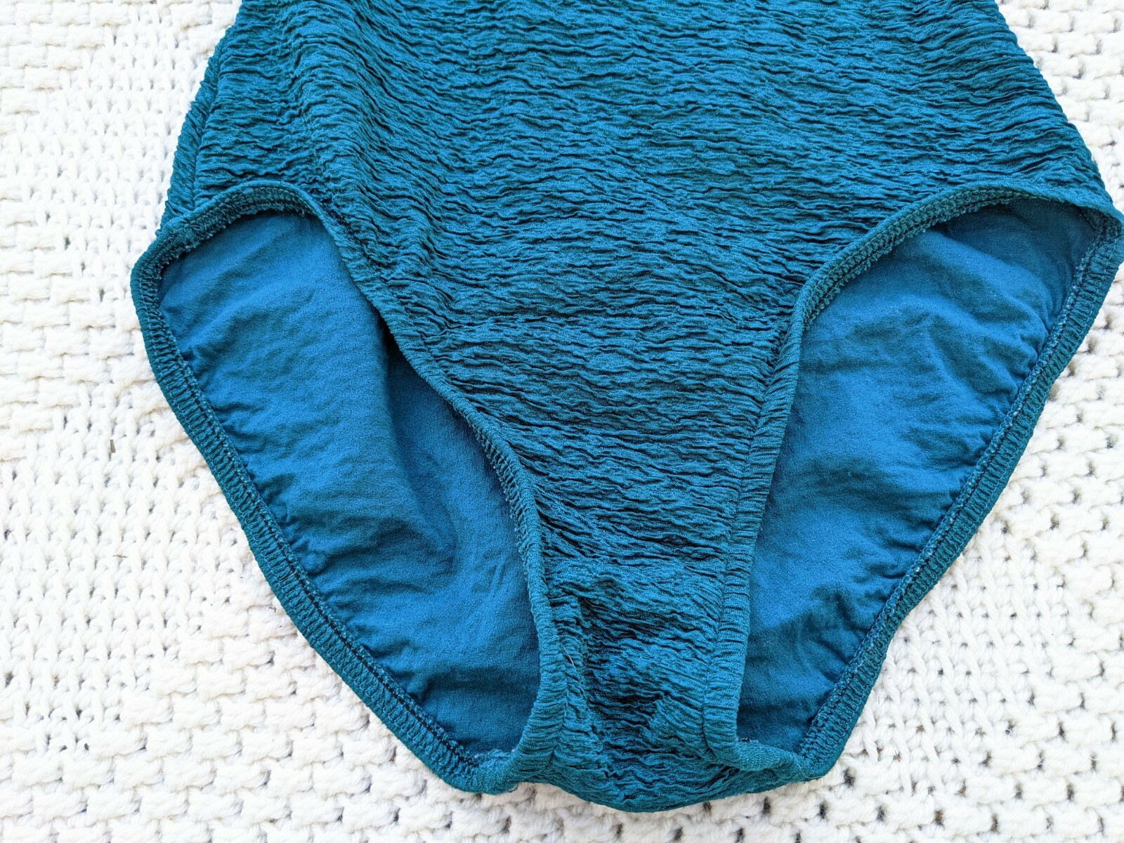 vintage dark green textured open back bow pin up retro classic elegant swimsuit