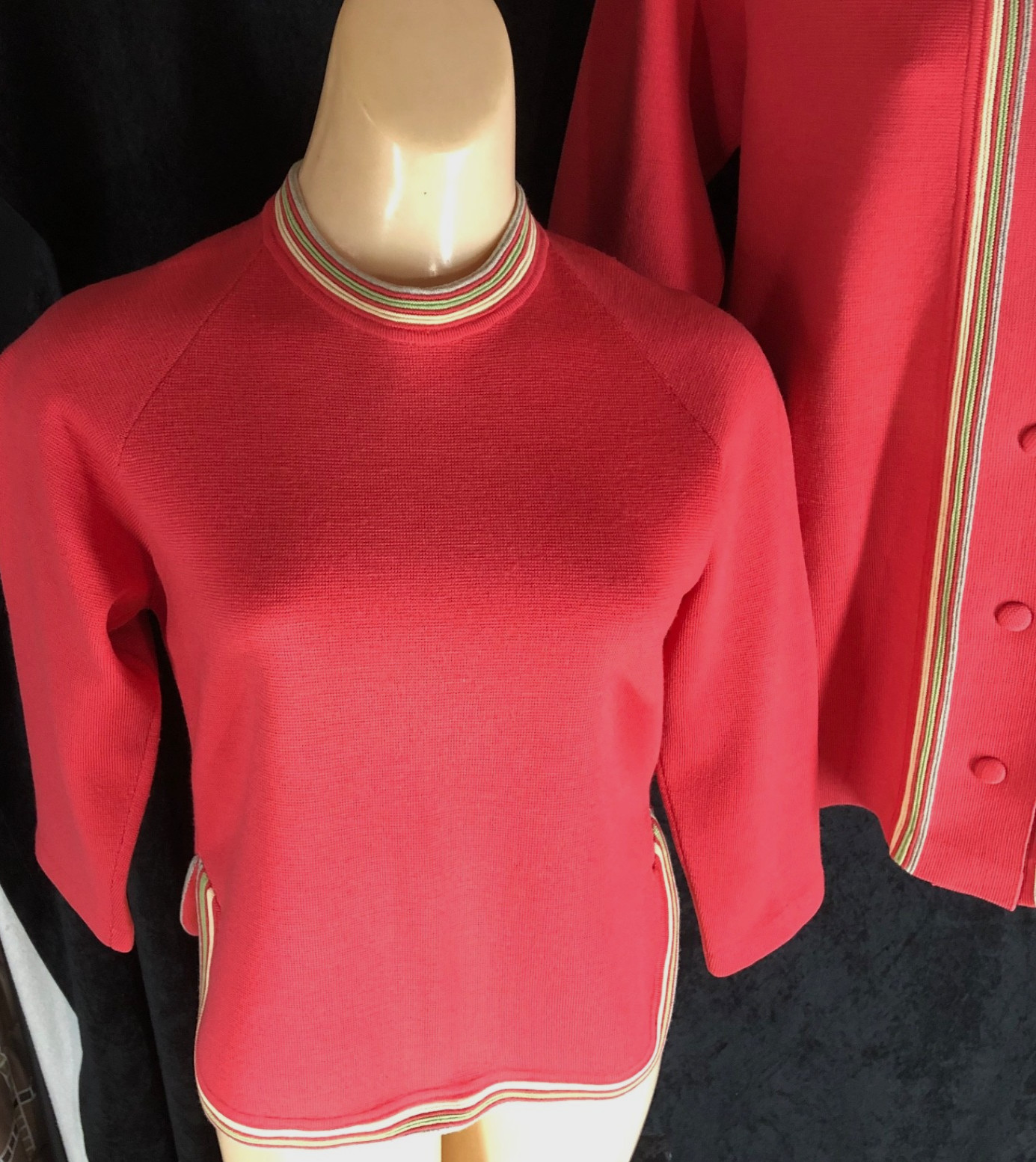 Vintage 1960s Cadillac 100% Wool Knit Coral Sweater Skirt 3 pc Set sz 10 Italy