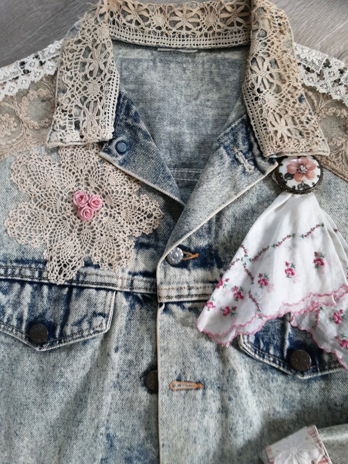 VTG Denim & Old Lace Embellished Jacket Embroidery Boho Chic Cottagecore M-L
