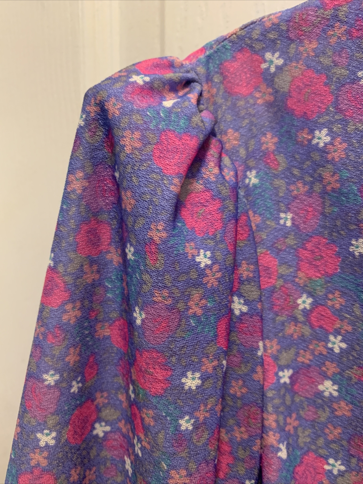 VINTAGE JSE CALIFORNIA 70’S PURPLE FLORAL PUFFY SLEEVE BELTED DRESS NECK TIE 8