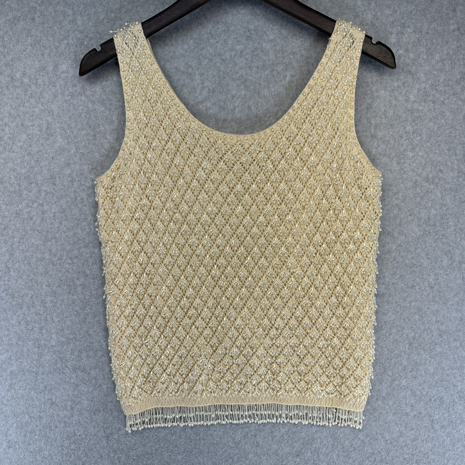 Vintage Cyn Les Womens Blouse Top Shell 100% Wool Size 36 Cream Beaded Gorgeous!
