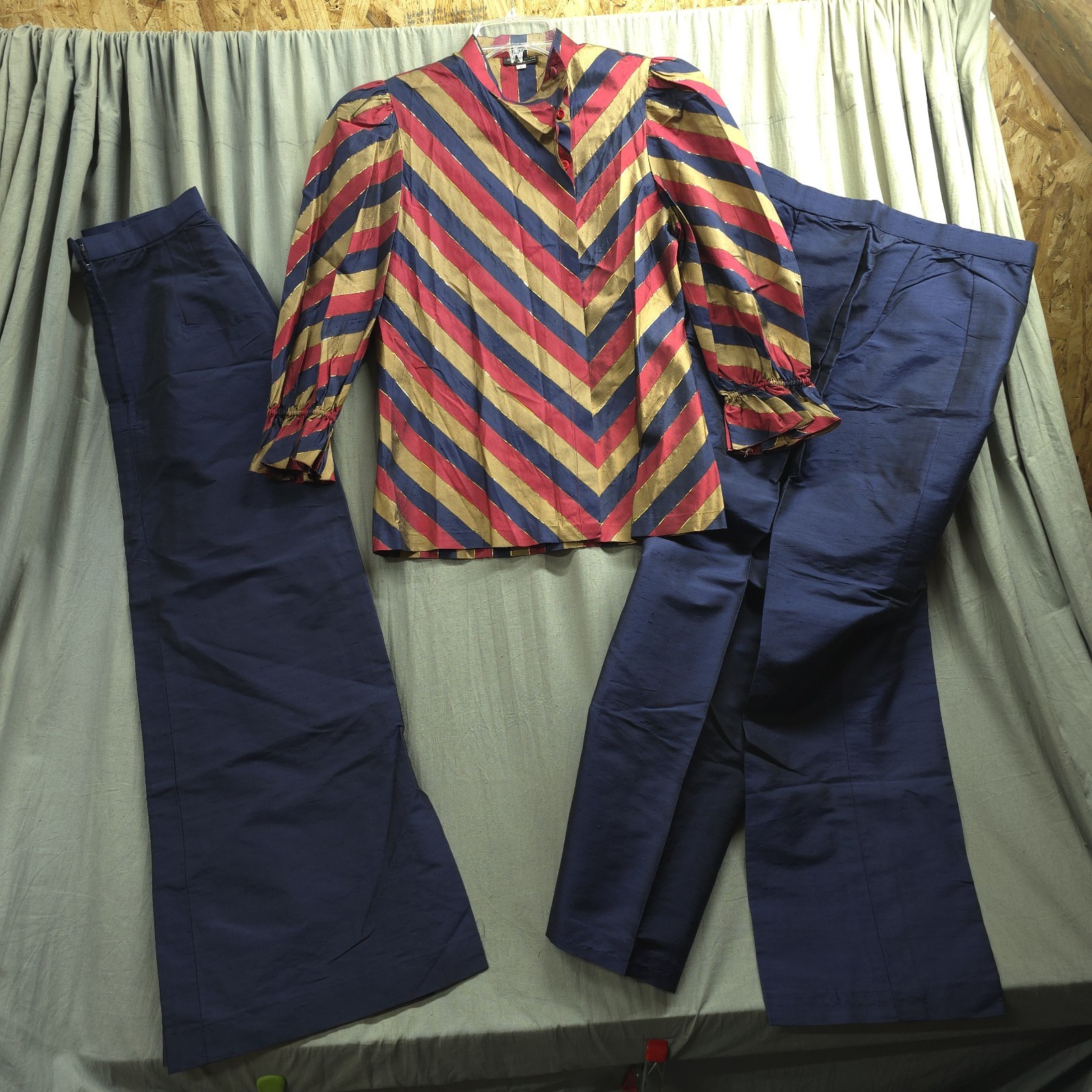 Vtg THAI SILK 3 pc Set Long Skirt, Long Sleeve Blouse, & Pants Gold, Red, & Blue