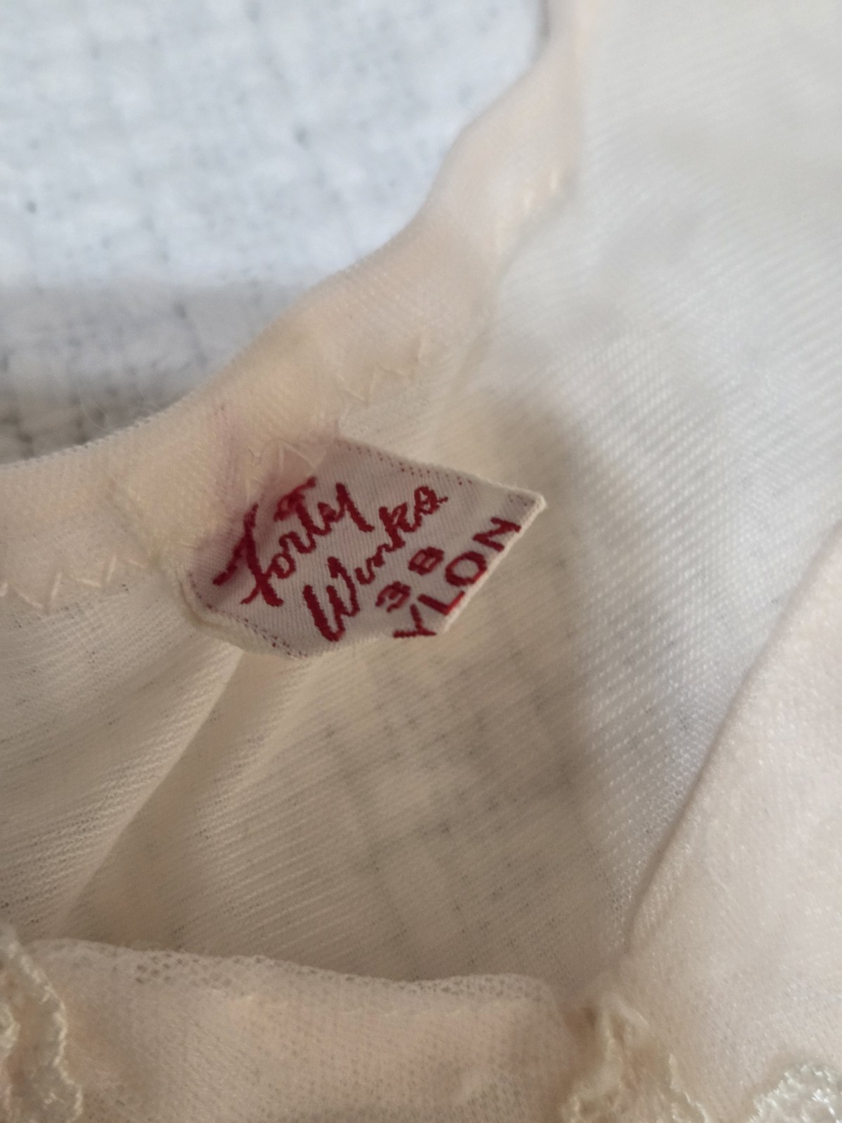 Forty Winks Vtg Sz 38 Nylon USA Long Blush Nightgown Floral Applique