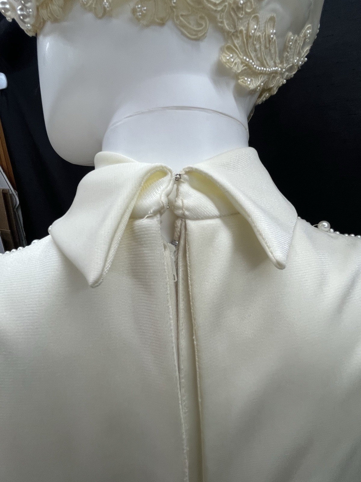 1960s Vintage Handmade Wedding Dress Train Pearls XS Metal Zipper W/ Headband
