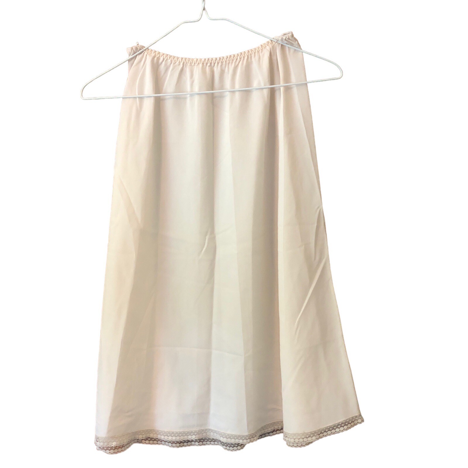 Vintage Half-Slip Dainty Lace Trim Cream 20″-32″Waist 25″L SMALL Pre-Owned