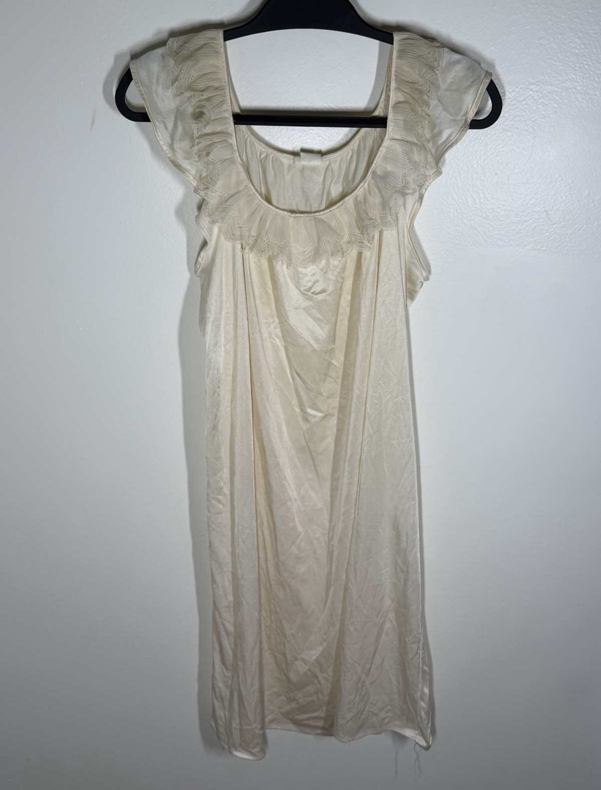 Miss Dia Ivory Nylon Slip Lingerie, Size M Regular, Made in USA