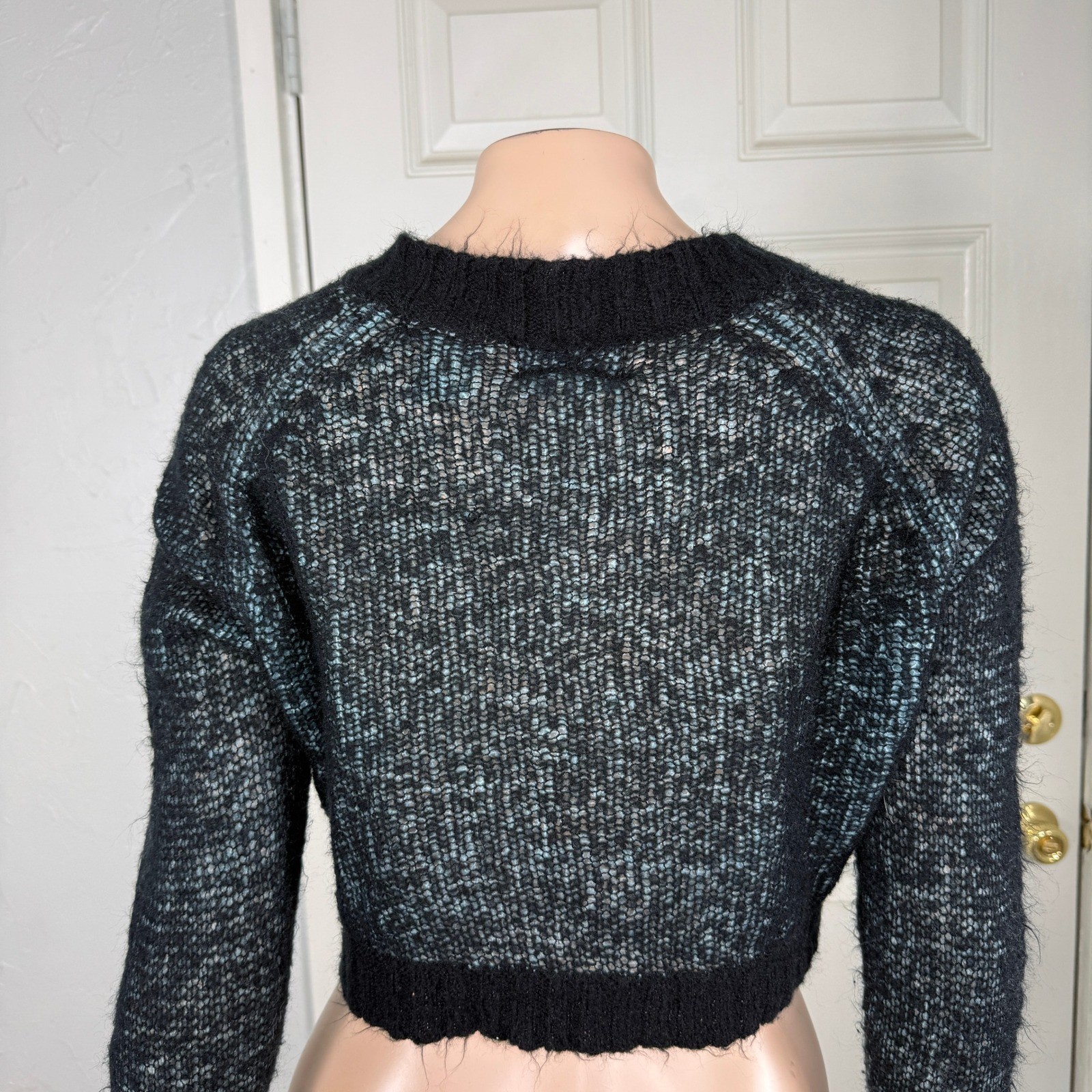 Vintage Y2K Cousin Johnny Cardigan Small Cropped Acrylic Nylon Button V neck L15
