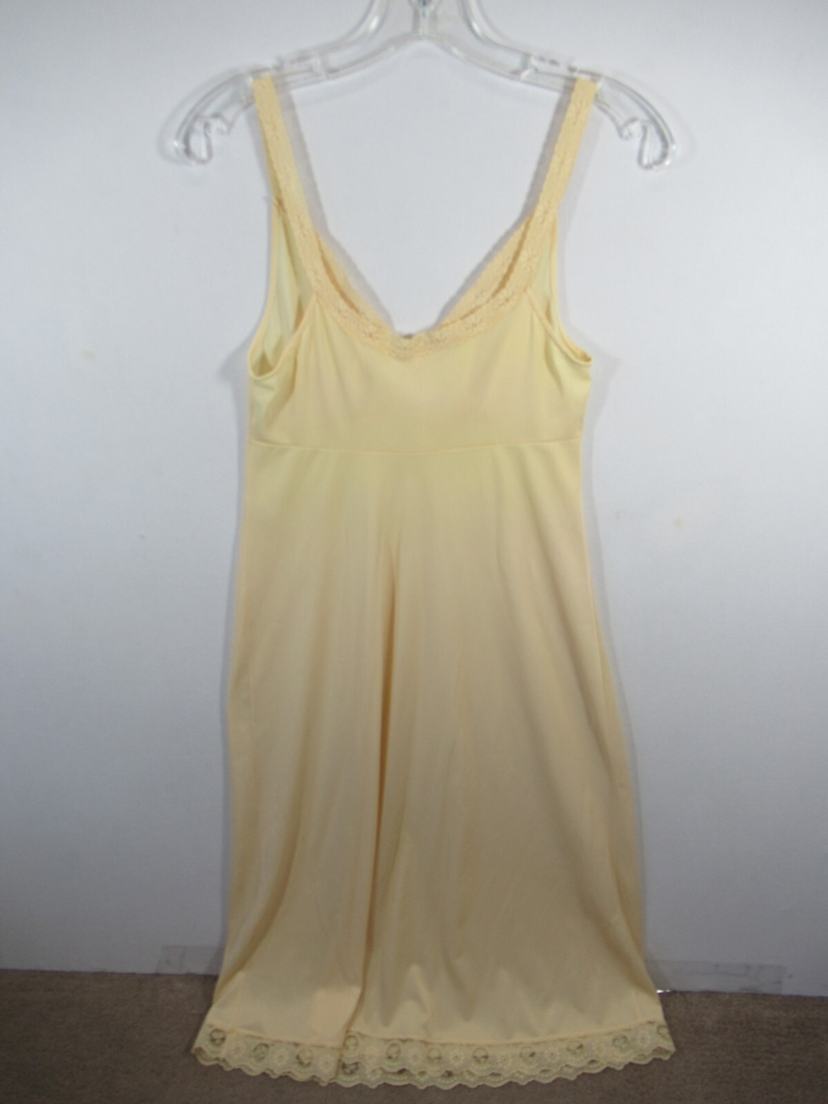 Vintage JCPenney Satin Full Dress Slip Women 32 Cream Color Nylon Lace
