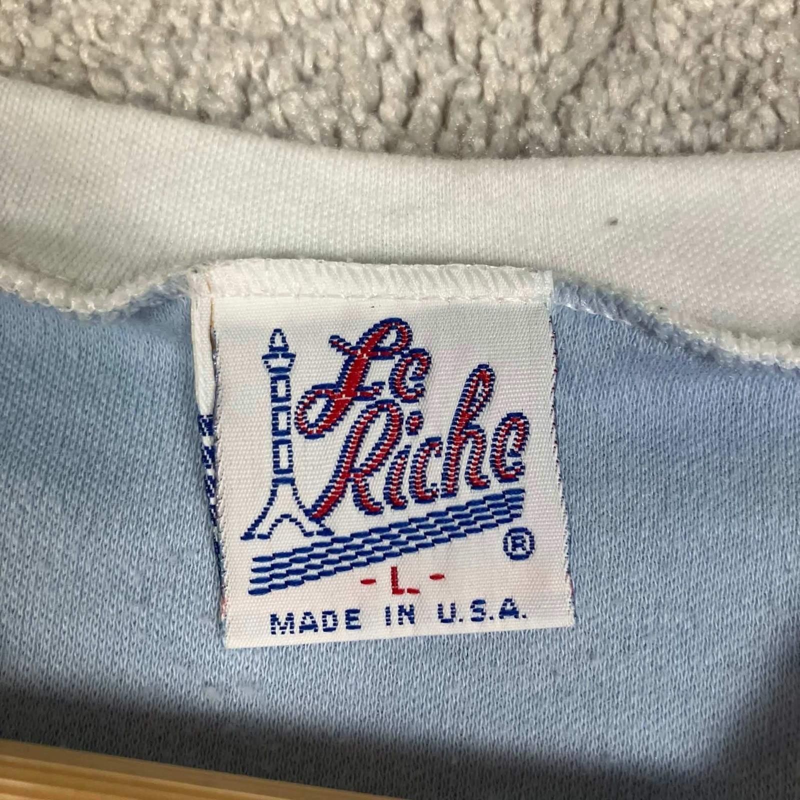 Vintage Le Riche Myrtle Beach SC V-Neck Shirt Light Blue Womens Large USA