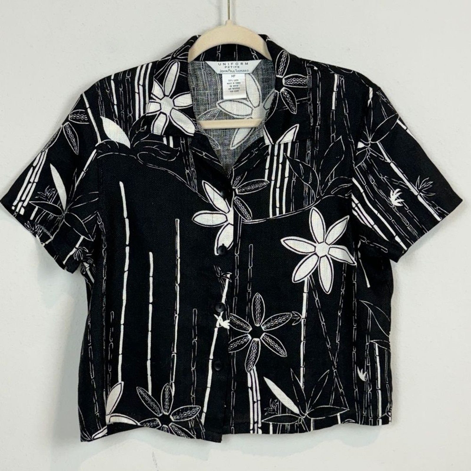 John Paul Richard Uniform Black White Linen Cropped Aloha Shirt PM
