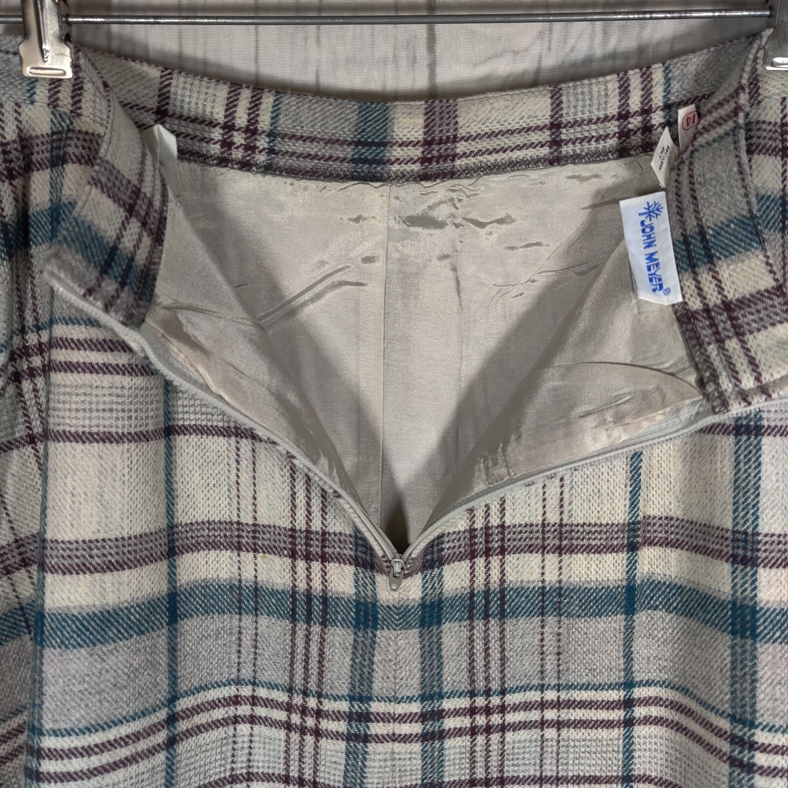 John Meyer Wool Blend Skirt (Tag Size 14) Fully Lined With Pockets Plaid Vintage