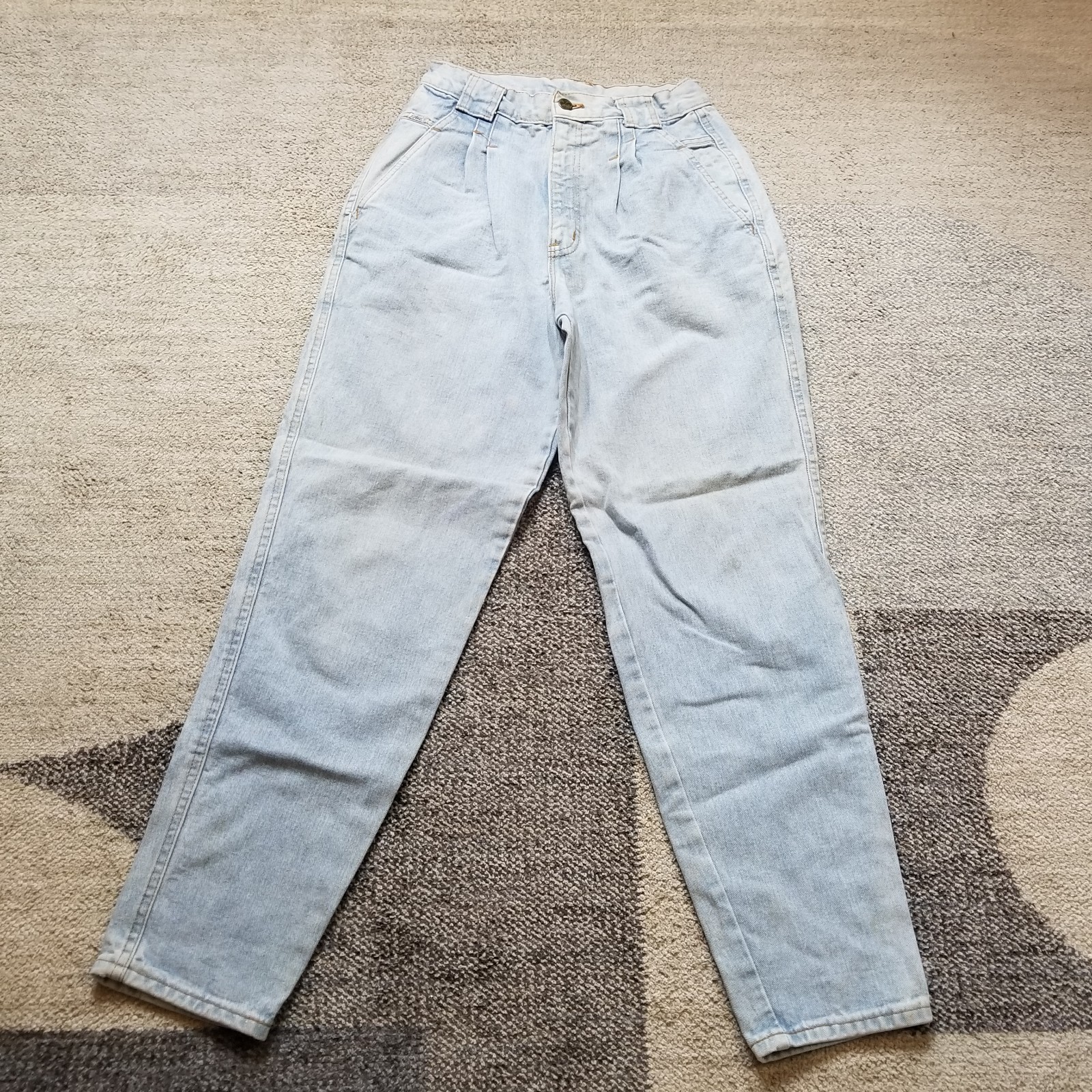 VTG Chic Jeans Womens 25×28 Pleated High Waist Tapered Mom Light Wash USA 80s