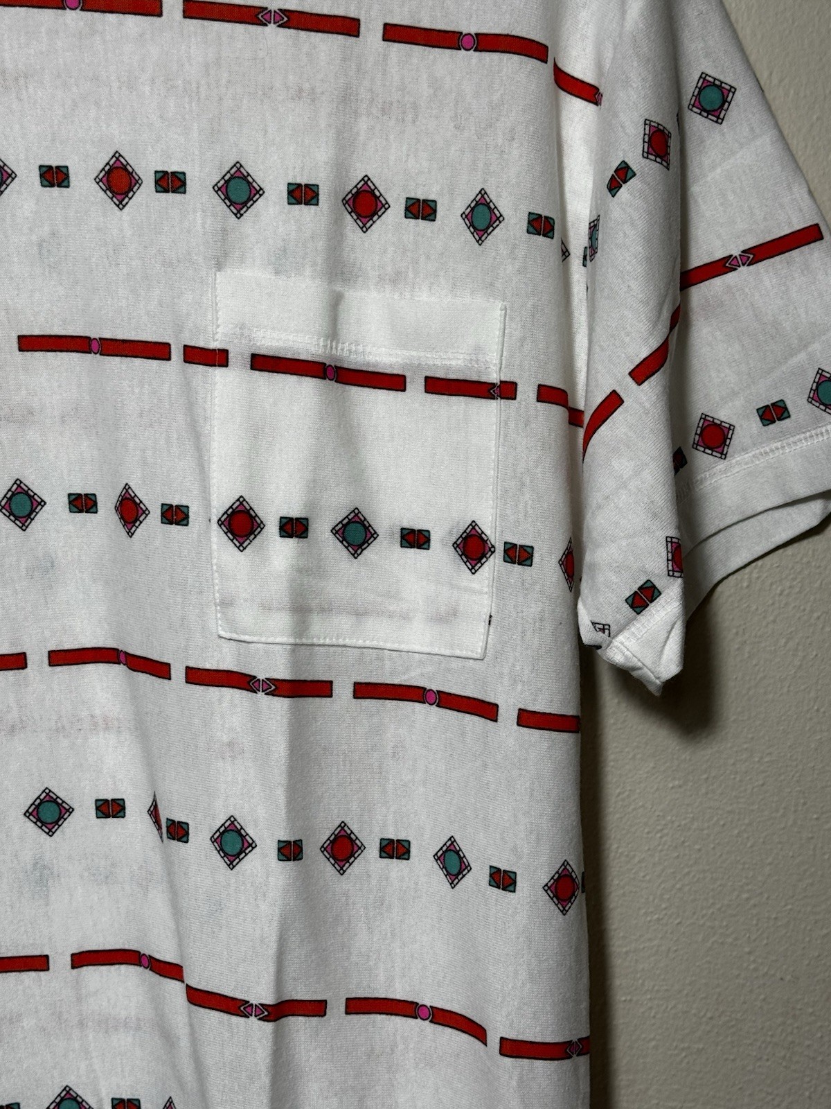 Vintage 1980’s Woman’s Incognito Pocket T-Shirt Geometric Shapes Design Size Med