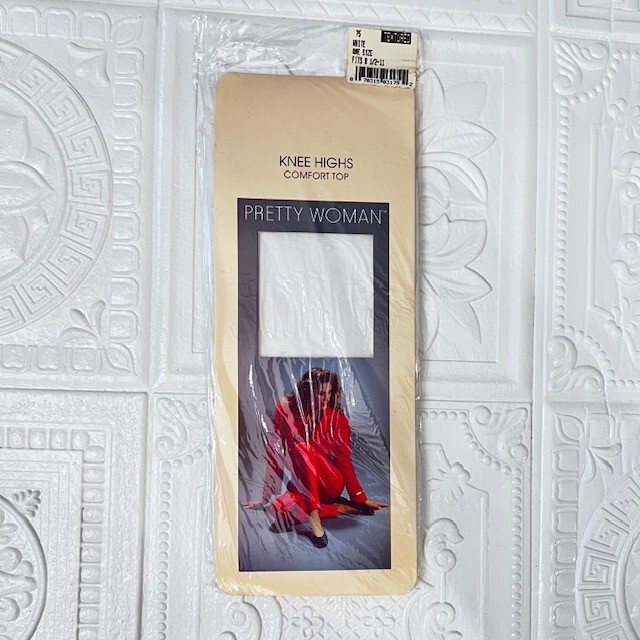Vintage Pretty Woman WHITE Nylon Knee Highs SANDALFOOT Style 72 One Size NEW