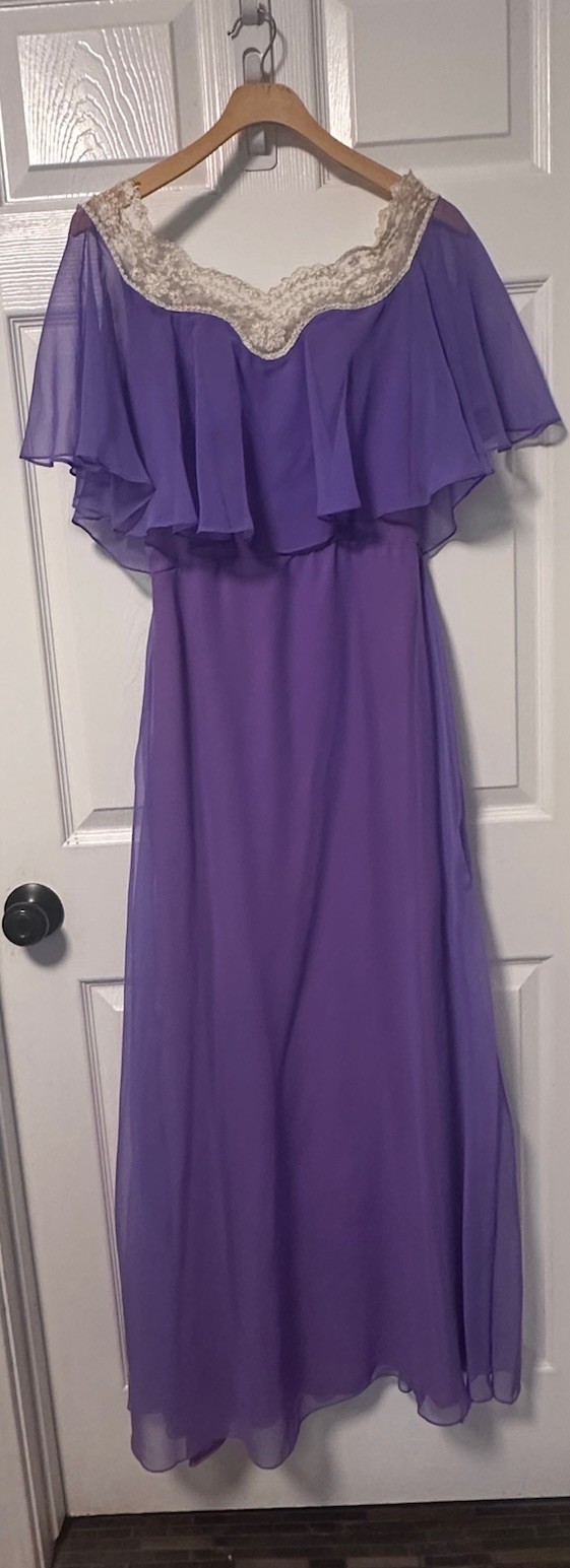 Vintage 1970s 1980s Women’s Lilac Purple Long Formal Dress Gown Size S A Line