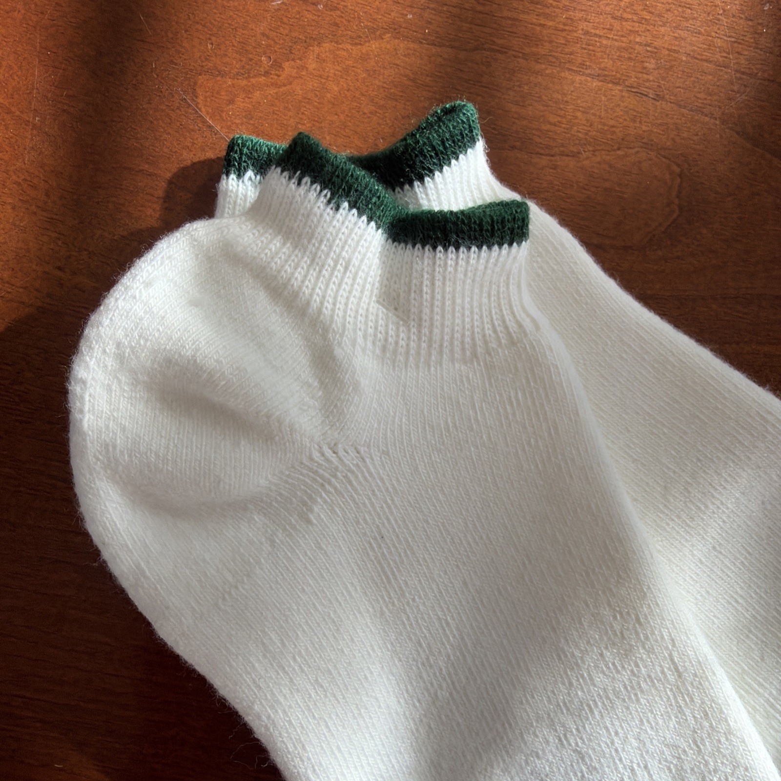 New! 9-11 Low Cut Socks Ankle Acrylic Multiple Colors White Green.