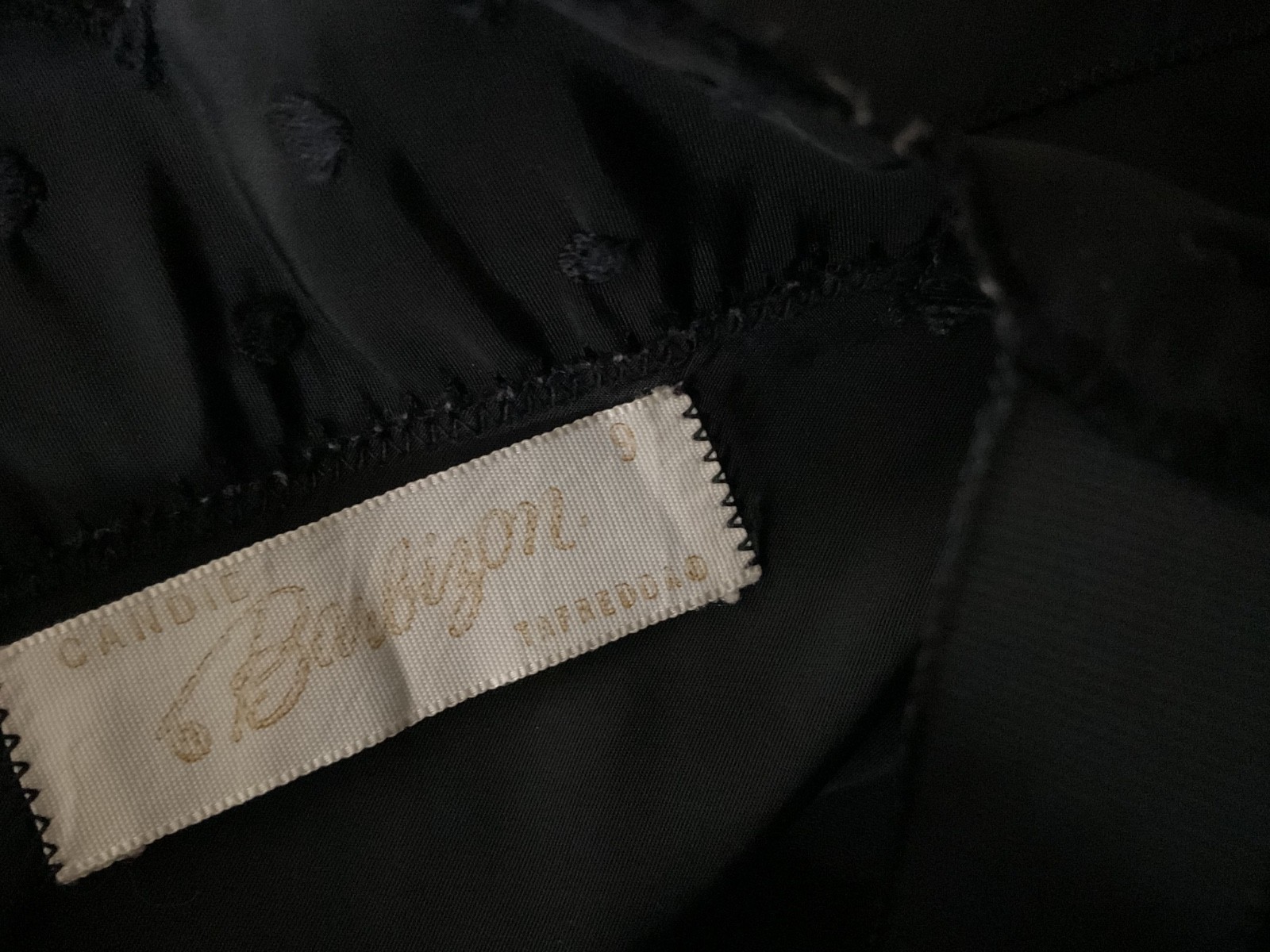 VTG BARBIZON TAFFETA BLEND 'TAFREDDA’ 'CANDIE’ SZ 9 BLACK FULL SLIP MINT UNWORN