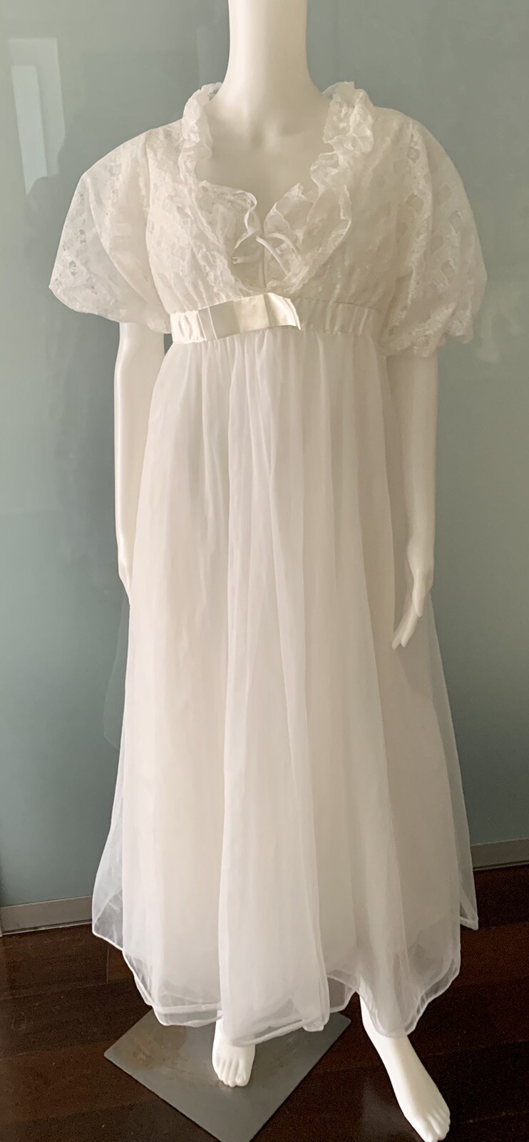 Vintage 60s Radcliffe Bridal sheer Peignoir Robe Set White Size M