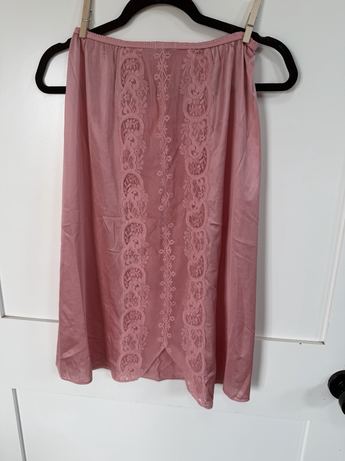 Vintage Henson Kickernick Open Back Slip Lace Trim Lingerie Sz S/M Peachy Pink