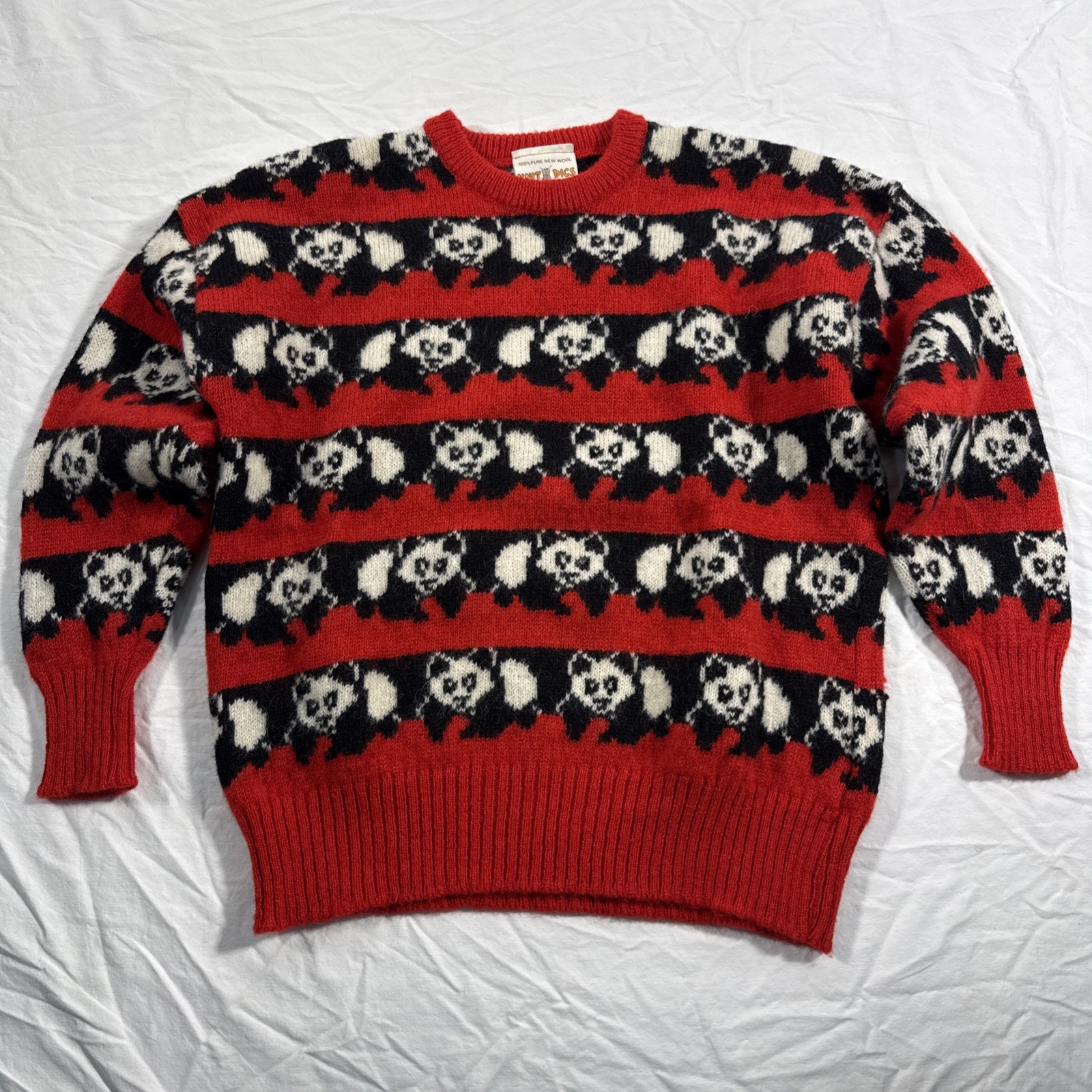 Vintage 1970s 100% Pure New Wool Knit Pics Panda Print Knit Sweater 42