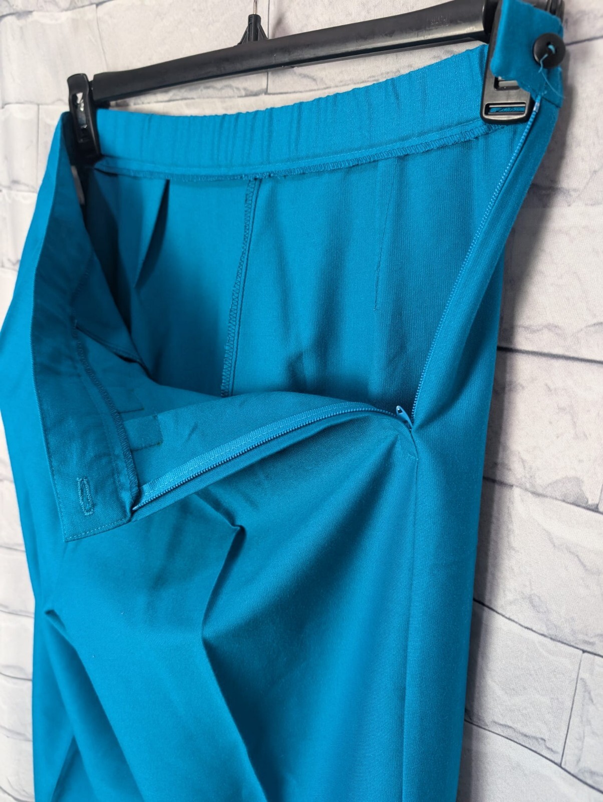 Suburbans Women’s Vintage Lot Of 2 Stirrup Pants Deep Aqua Blue & Solid Black