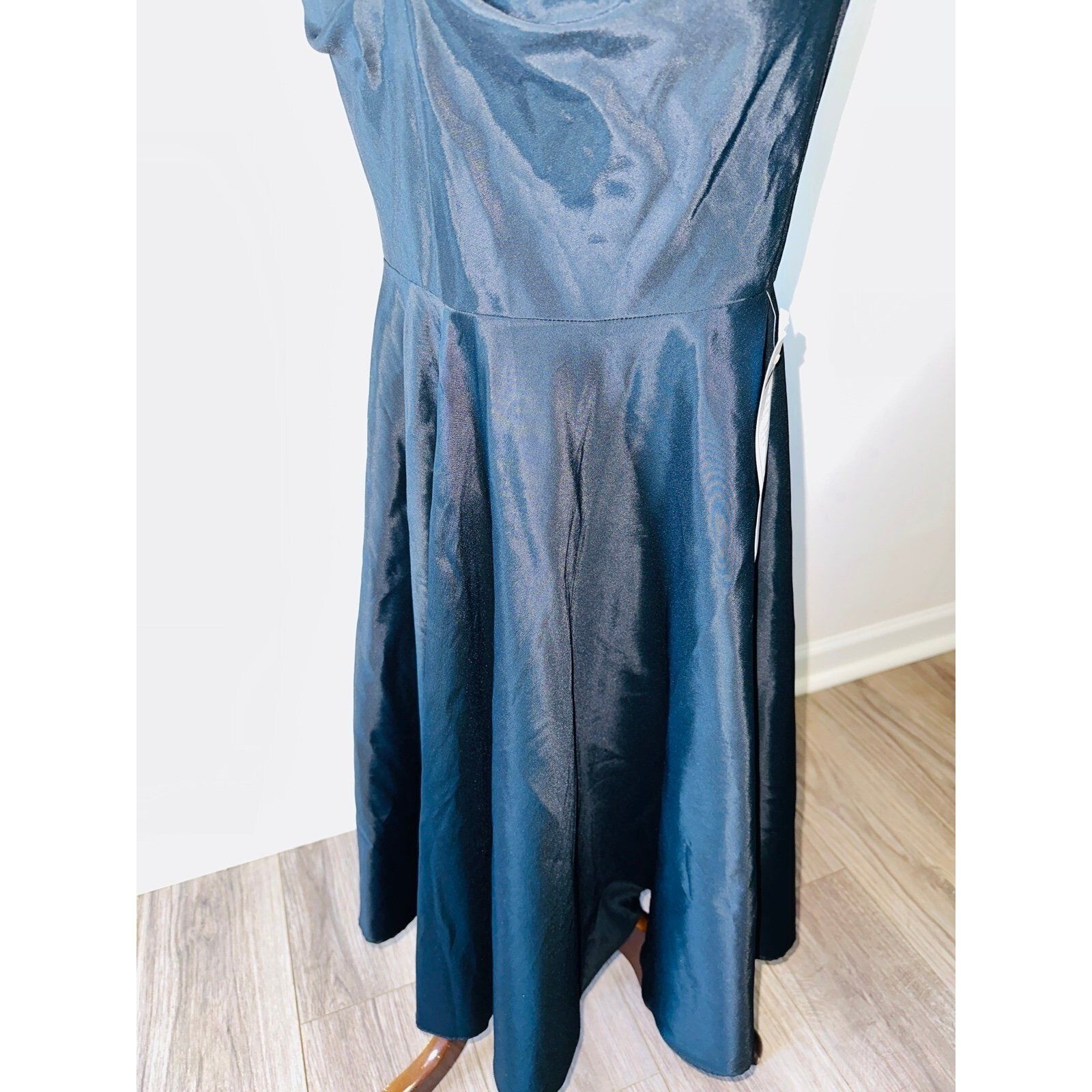 D2 Vintage Cache New NWT One Shoulder Mermaid Cascade Gown Black Size 8