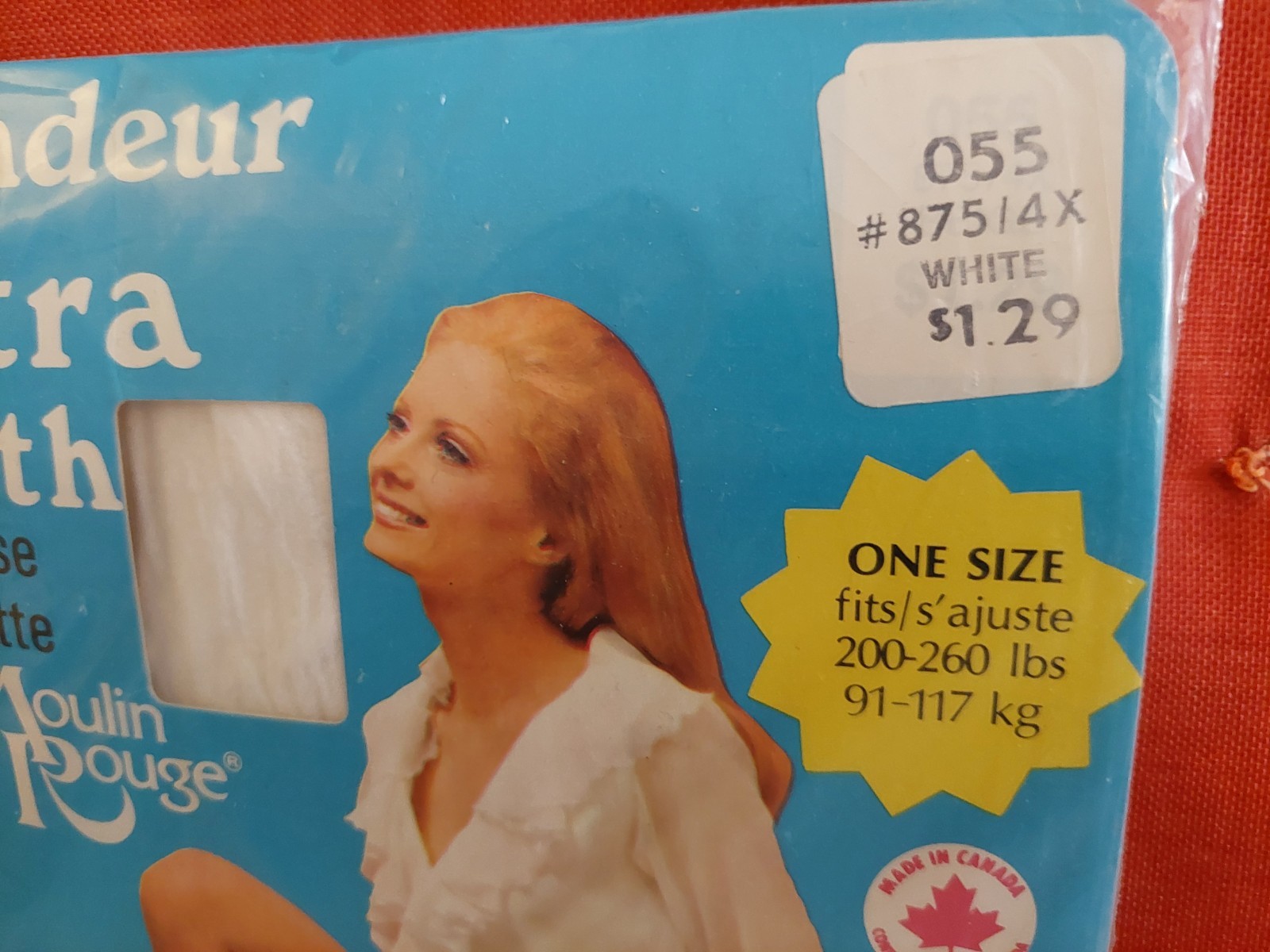 Vintage Pantyhose Rare Moulin Rouge Color White Queen BSECP2