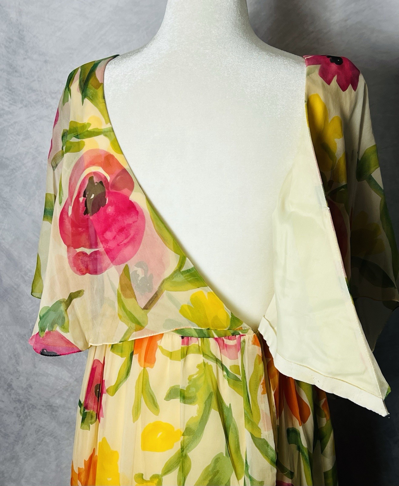 Vintage 1970s Kiki Hart Floral Watercolor Silk Chiffon Romantic Dress NWT Size S