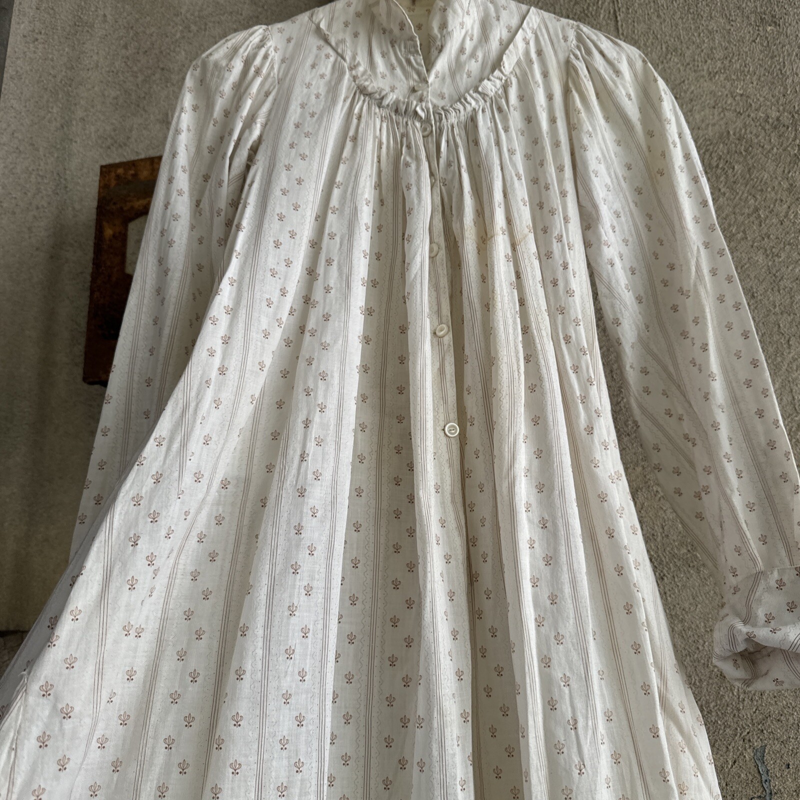 Antique Victorian White & Pink Calico Print Cotton Dress Mother of Pearl Vintage