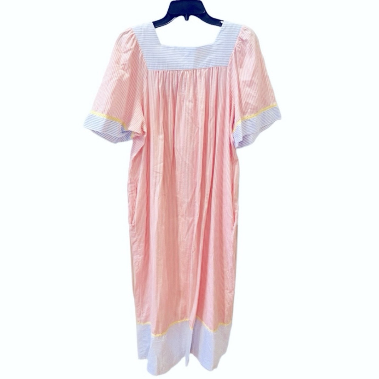 Vintage 70s Seersucker Robe House Dress Zip Front Striped Pastel Pink Blue S