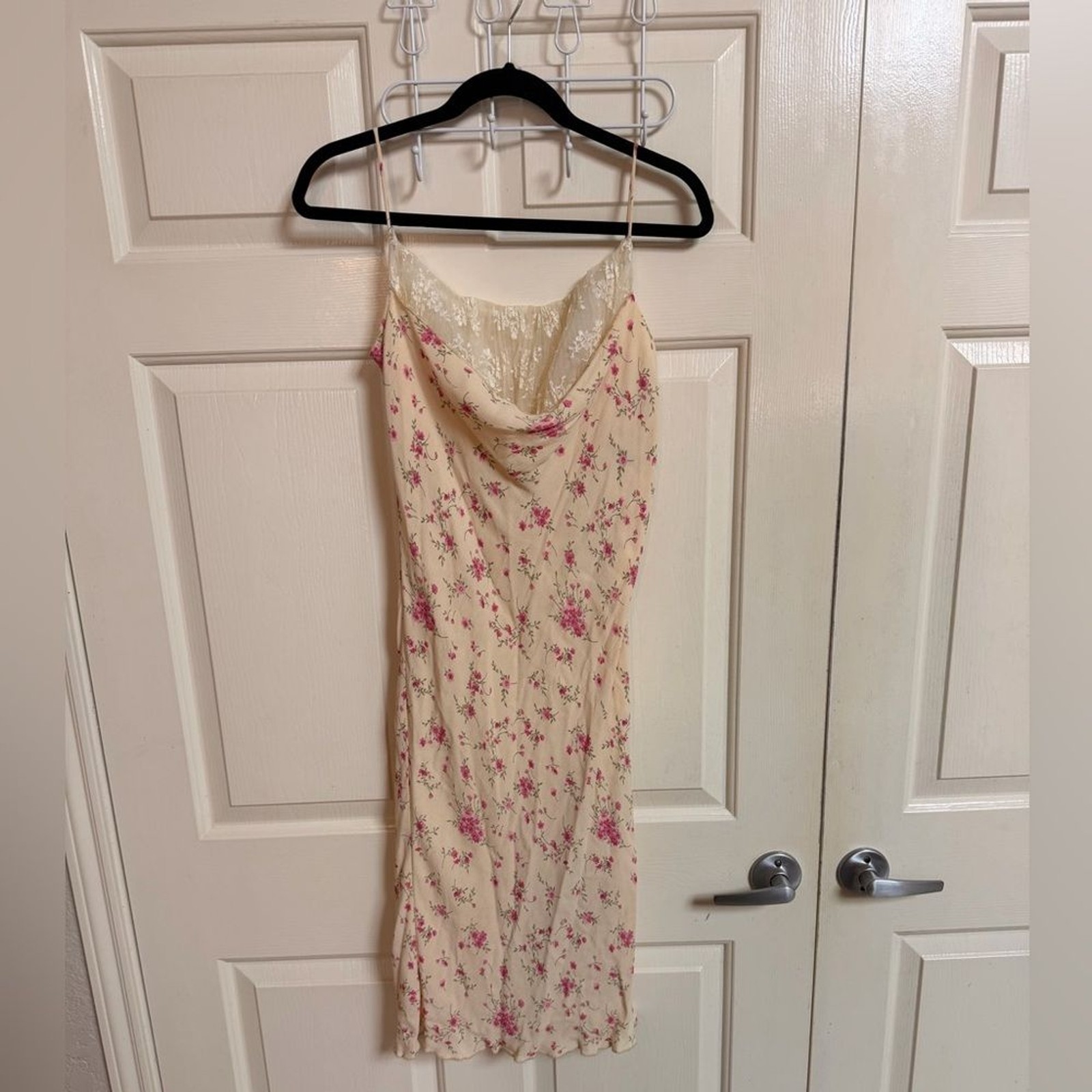 VTG RARE 1990 Hugo Busacti Victoria Secret Collection Cream & Floral Lace Dress