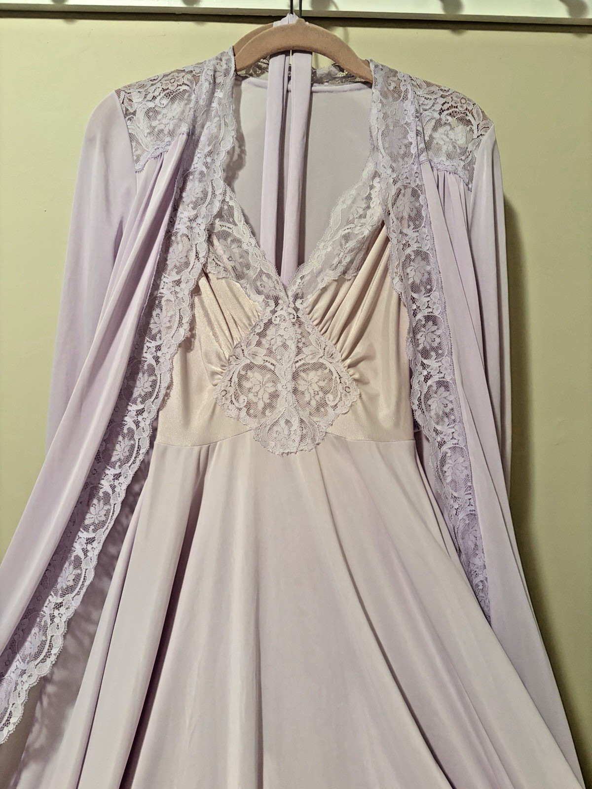 VTG Olga Bodysilk LOT Sz S Negligee & 1 Robe Set Aqua Pale Yellow Lavender -Read