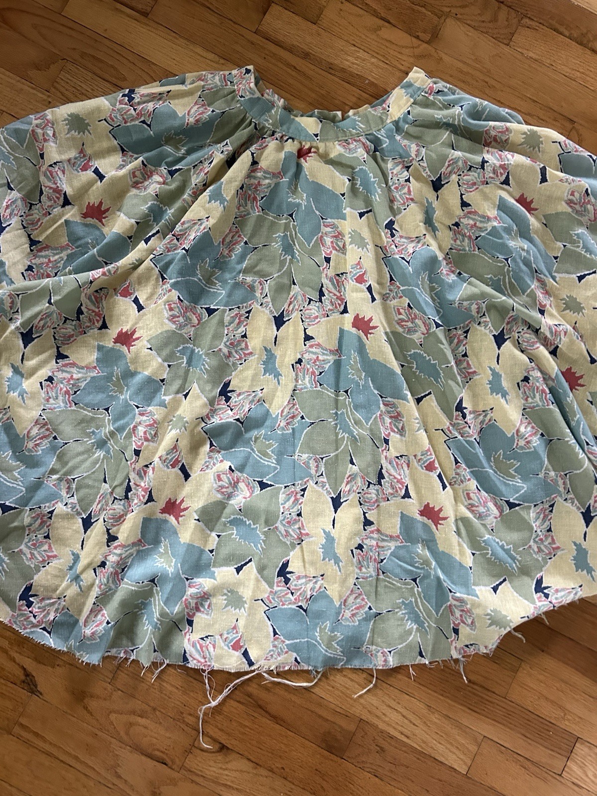 50s Cotton FULL Circle SKIRT Floral Novelty Print Flare Vintage Gauzy Raw Hem