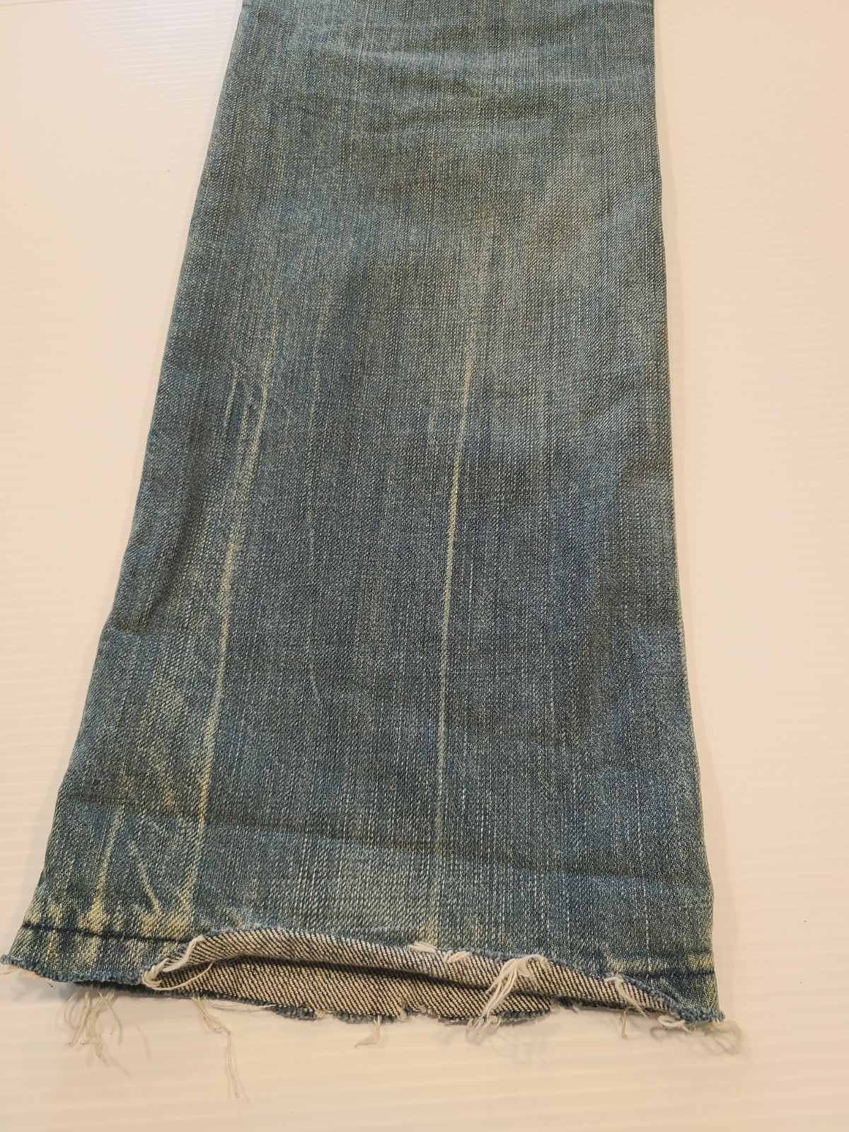HTC Hollywood Trading Company Vintage Jeans, Made in Italy, sz 26, Distressed