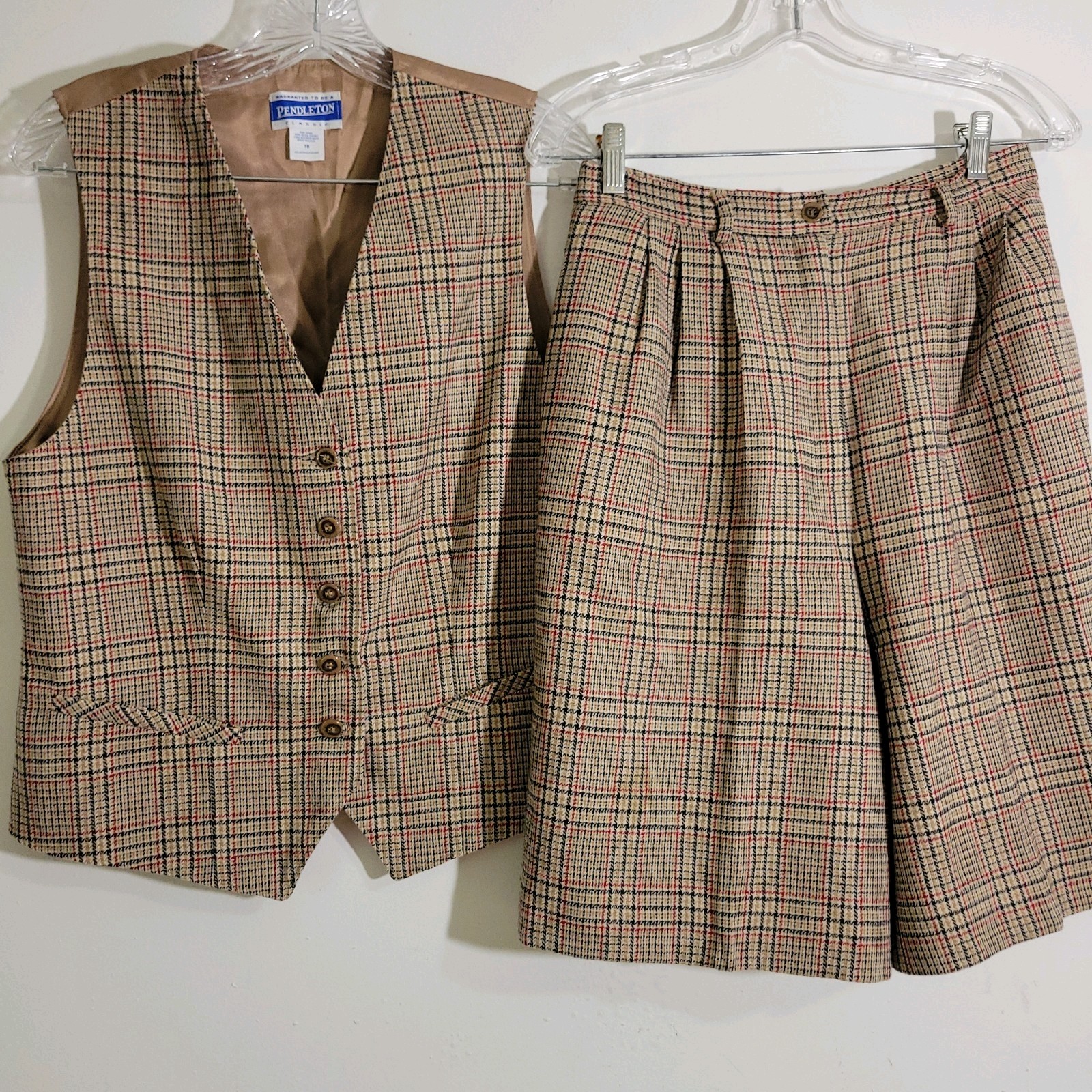 Vintage Pendleton Classic 2 Piece Set Size 10 – Wool Plaid Vest + Pleated Shorts
