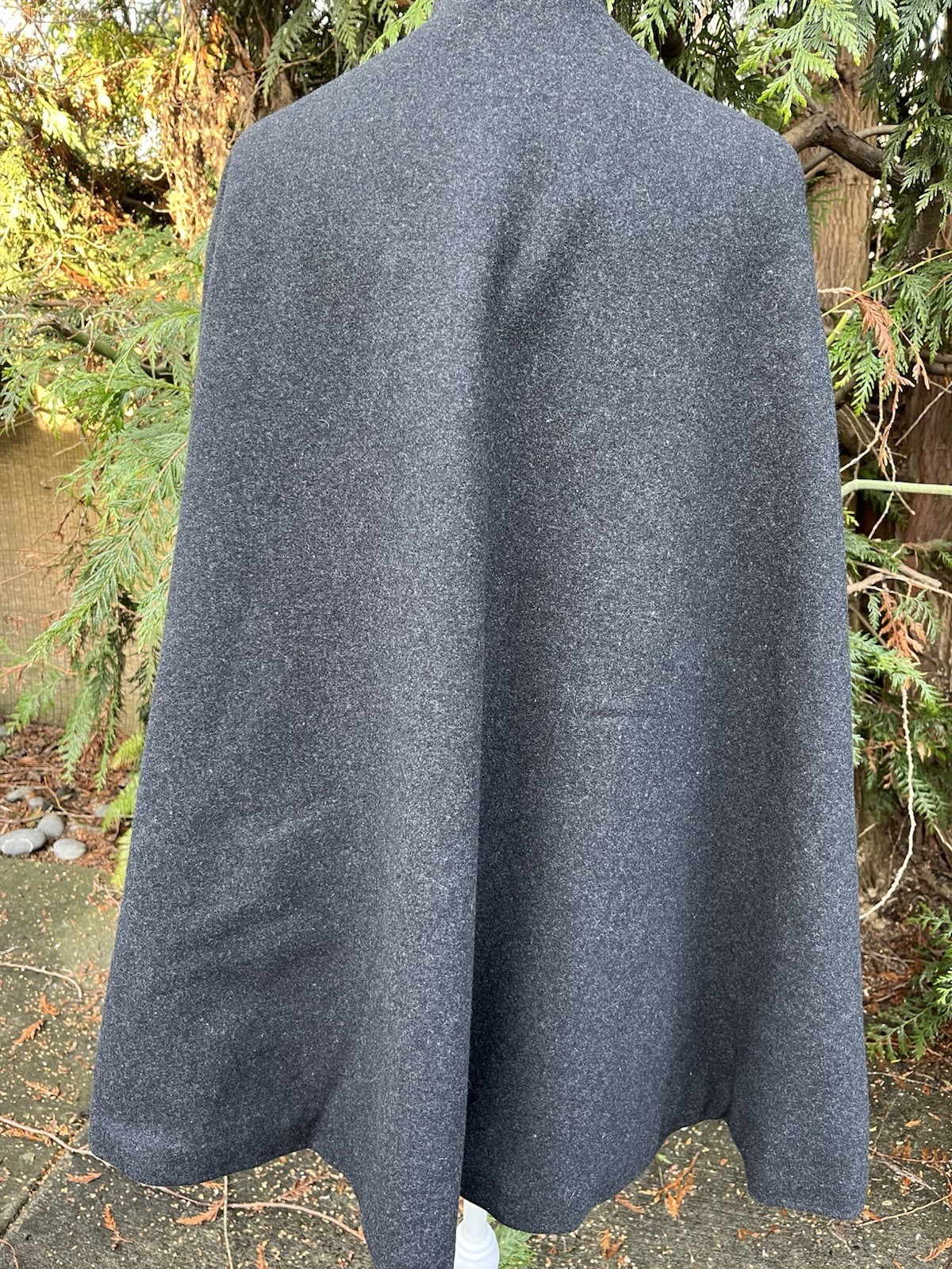 VTG Marvin Neitzal Wool Nurses Cape Dark Gray Green Lining O/S Repair Spot