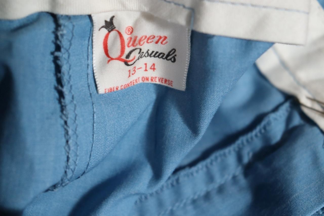 Vintage 1960’s Deadstock Unworn Blue Cotton Blend Capris 28″ Waist