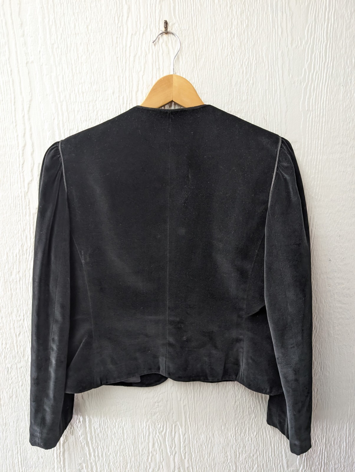 Vintage 80s Sasson Black Velvet Jacket Blazer Whimsigoth Glam Punk Retro 10/11