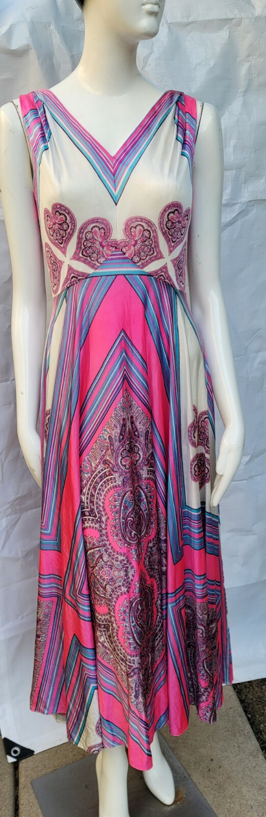 1960’s Vintage ELINOR GAY Print Boho Maxi Dress Super Full Skirt SZ 6ish