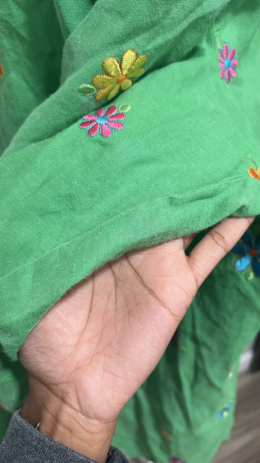 Vintage 90s ‘Casey Coleman’ Women’s Embroidered Floral Print Green Button Up