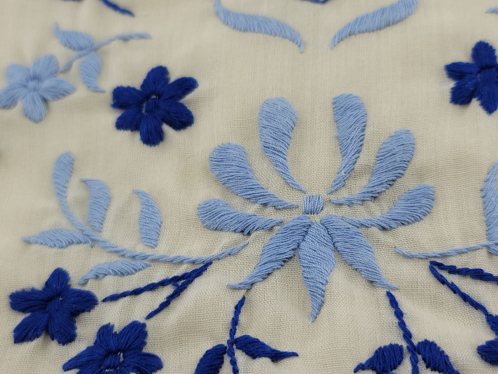 Vintage 1930s Hungarian White & Blue Bohemian Embroidered Floral Folk Blouse S